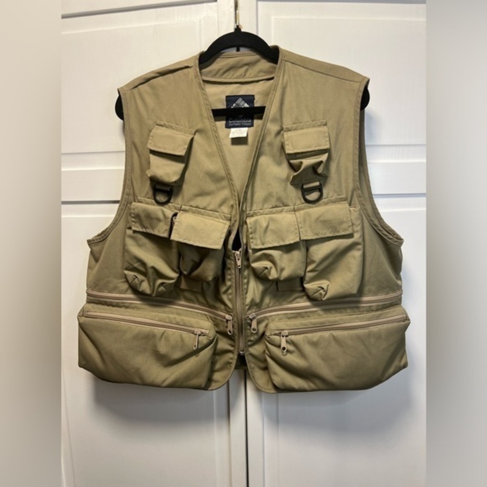 Vintage 80’s Columbia Explorer Fly Fishing Vest Size Men’s XL Color Camel